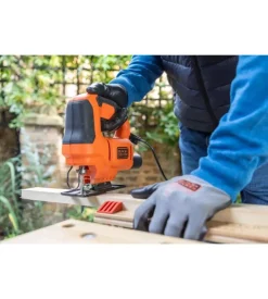 Black+Decker Seghetto alternativo elettrico "bes602-qs" lama 18 mm 400w Hot